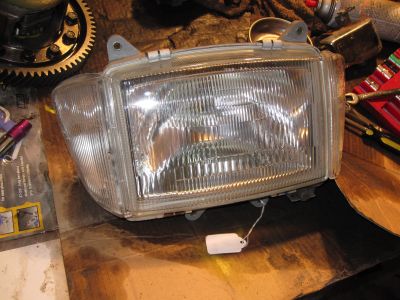 Headlight assembly.
Keywords: 1984;goldwing;gl1200