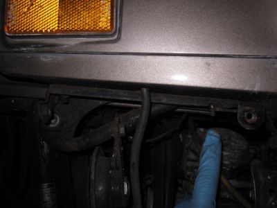 Showing location of lower front fairing mounting nuts.
Keywords: 1984;goldwing;gl1200
