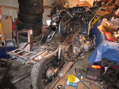 Antenna removed.  No more poking my eye.
Keywords: 1984;goldwing;gl1200;radio