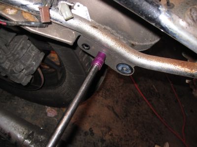 Removing left side rear bolt holding grab bar on
Keywords: 1984;goldwing;gl1200