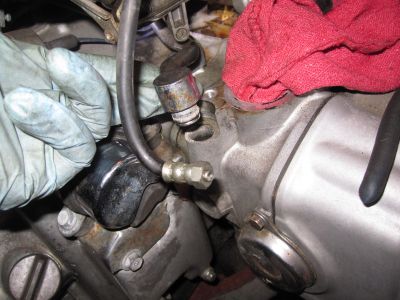 Removing these from the heads.
Keywords: gl1200;goldwing;1984