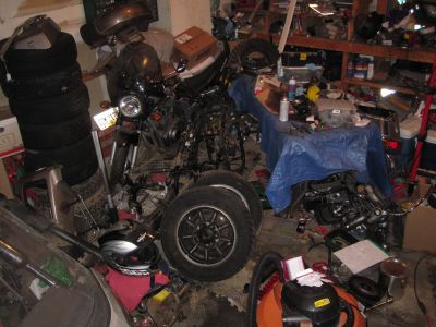 Garage is a total disaster
Keywords: goldwing;gl1200;1984;1987